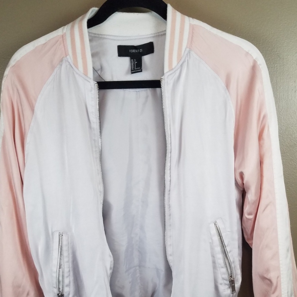 Forever 21 pink & white Y2K bomber jacket- small - Picture 3 of 8